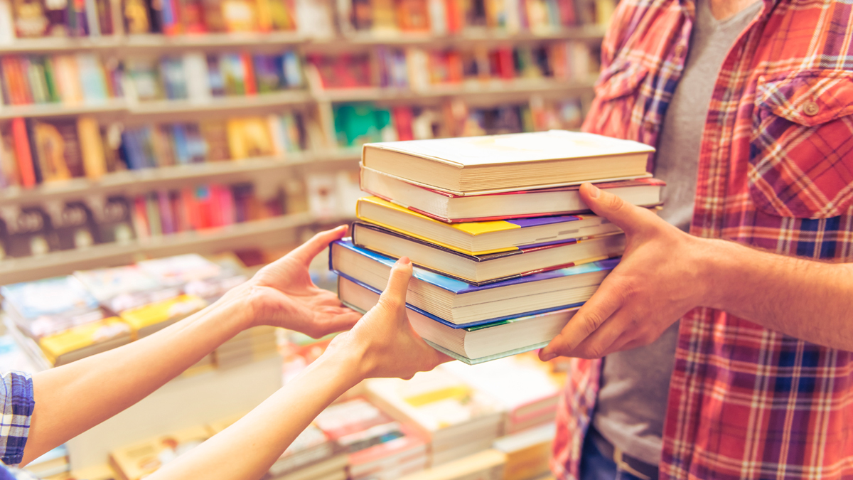 Visit the International Book Fair and stay in our Hotel in Guadalajara