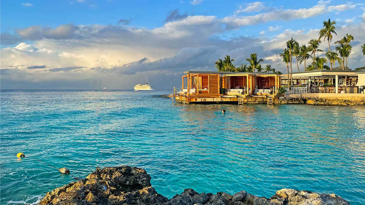 The rooms and suites of the best resort in Mexico