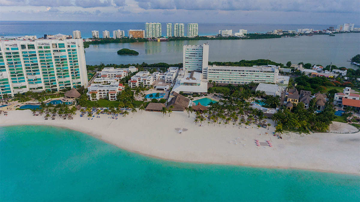 Mejor hotel en Cancún con playa privilegiada