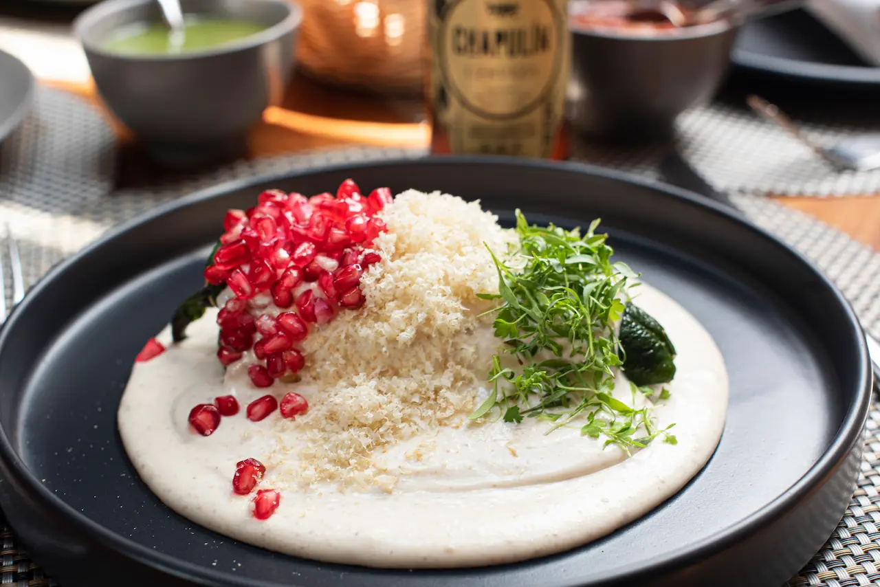 Restaurantes en Campos Elíseos con Chiles en Nogada