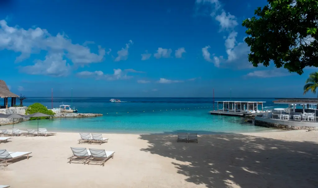 Hospedaje en Cozumel con acceso a la playa y restaurantes
