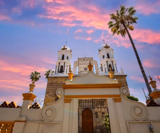 Hotel in Guadalajara with luxury accommodation during Easter