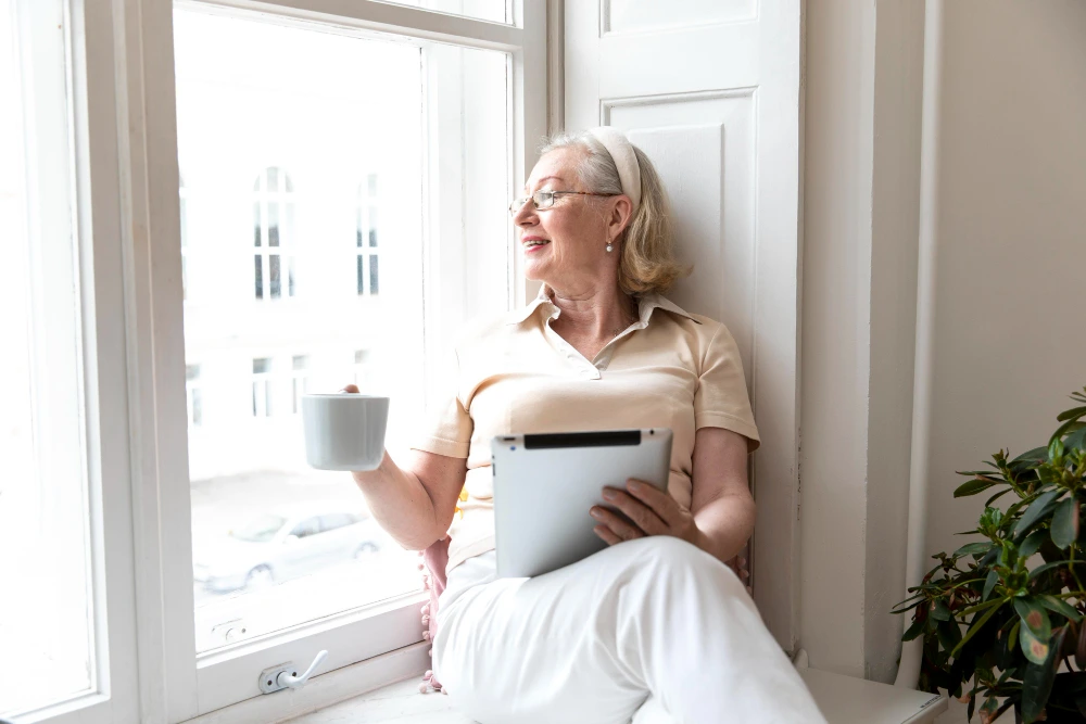 Casa del adulto mayor con espacios personalizados y amplios