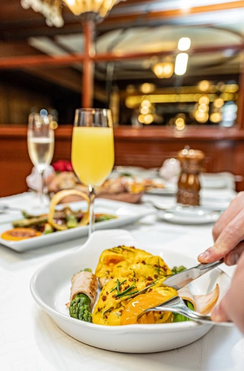 Restaurante para festejar cumpleaños y eventos sociales con paquetes de desayuno