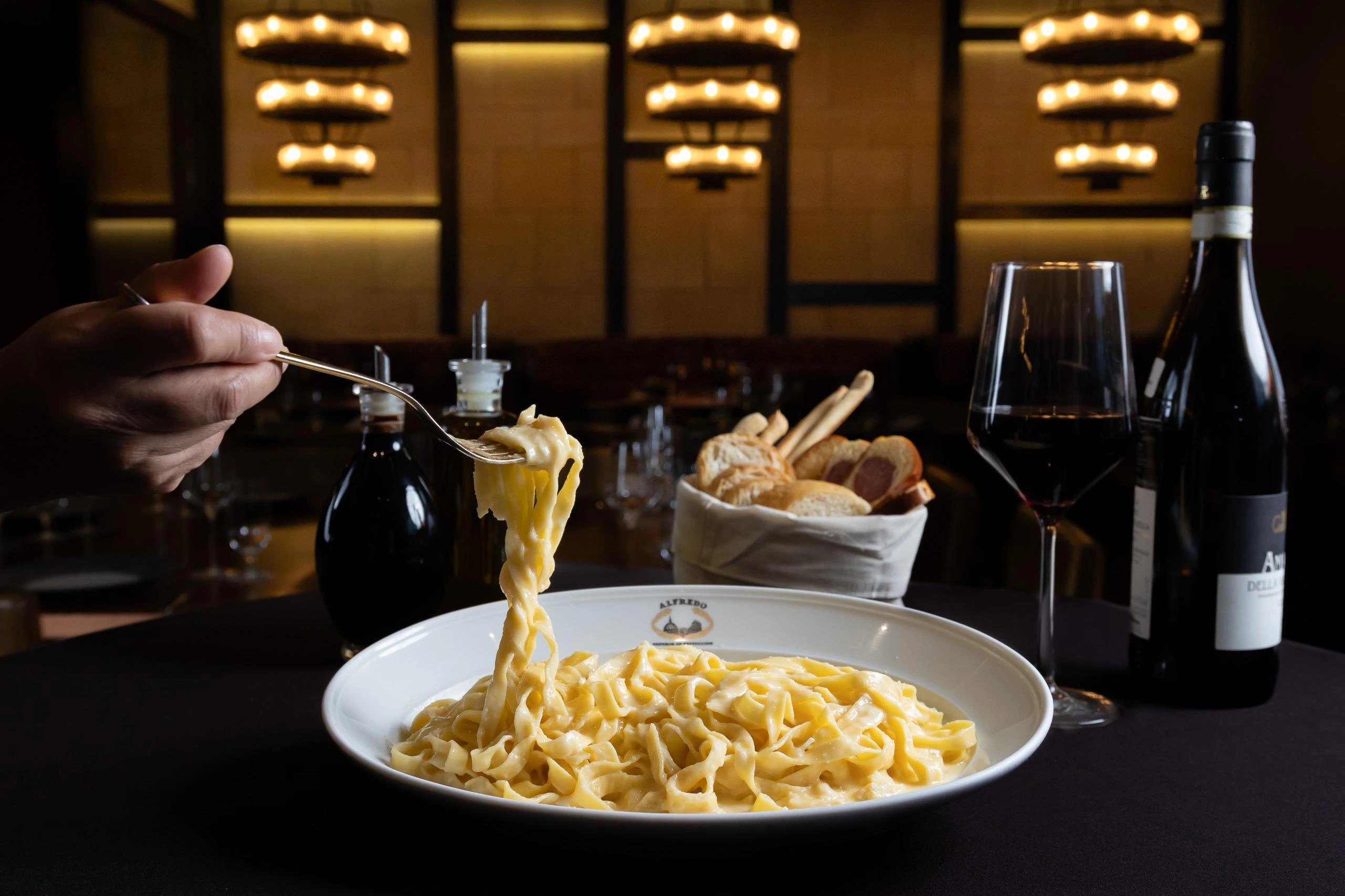 Restaurants with private rooms to organize reunions with homemade pasta & risotto