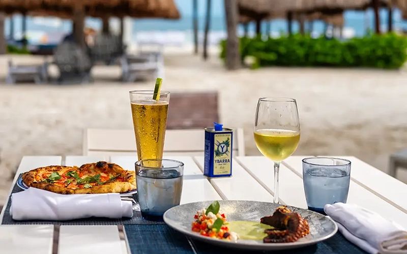 Paquetes de hotel en Cancún para celebrar la Navidad en familia en el Caribe