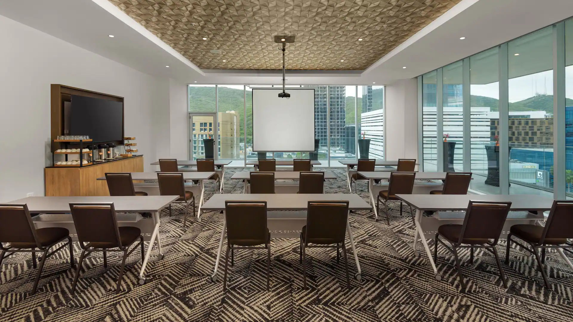 Hotels in Monterrey, MX, for corporate planning retreats