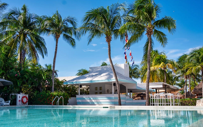 Paquetes de hotel en Cancún con beneficios de temporada en Navidad y Año Nuevo