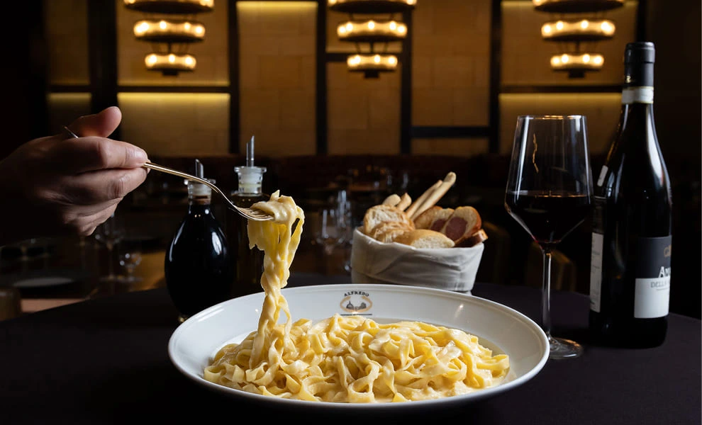 Restaurants with private rooms for business reunions