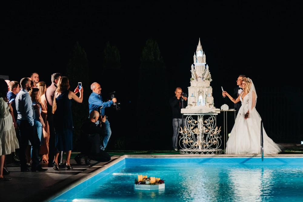 Hotel en Querétaro con alberca y salones de eventos para bodas