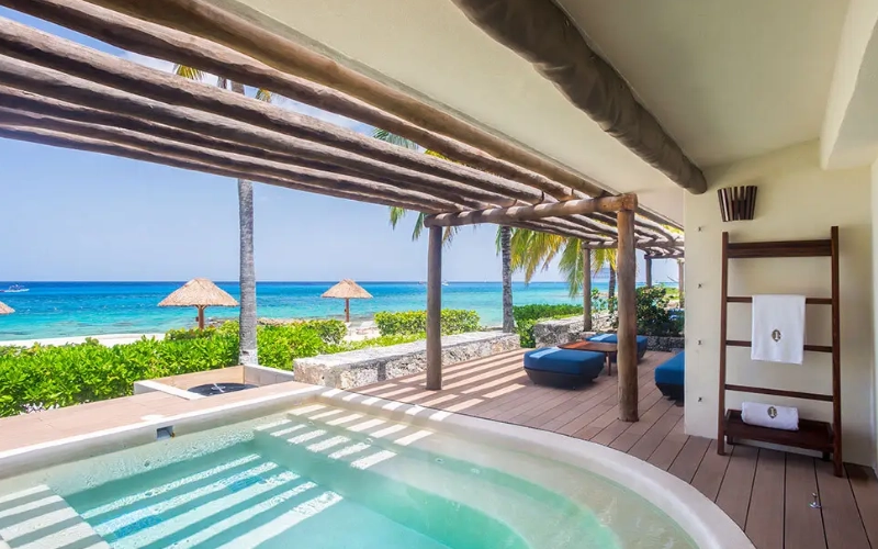 Vacation package to Cozumel designed for couples for Valentine’s Day