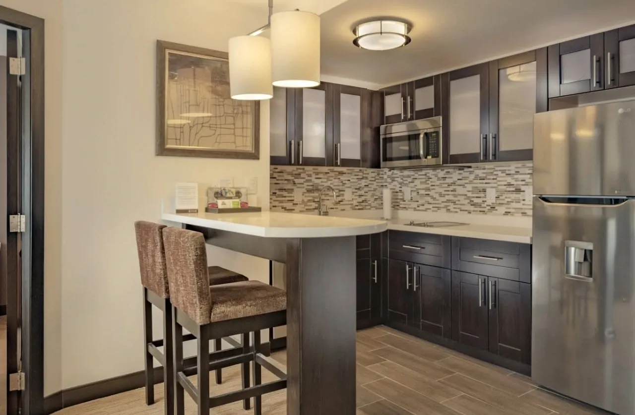 Hotel Staybridge Suites Saltillo con cocina equipada para estancias largas