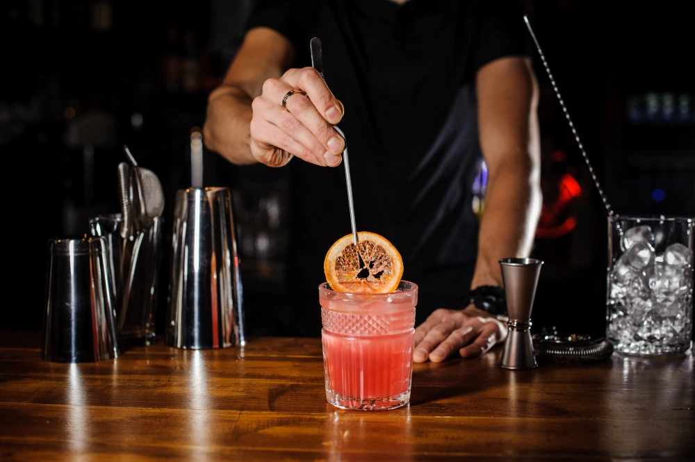 The Up Bar: speakeasy del hotel Aloft escondido en Querétaro
